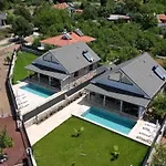 Villa Vılla Yazz